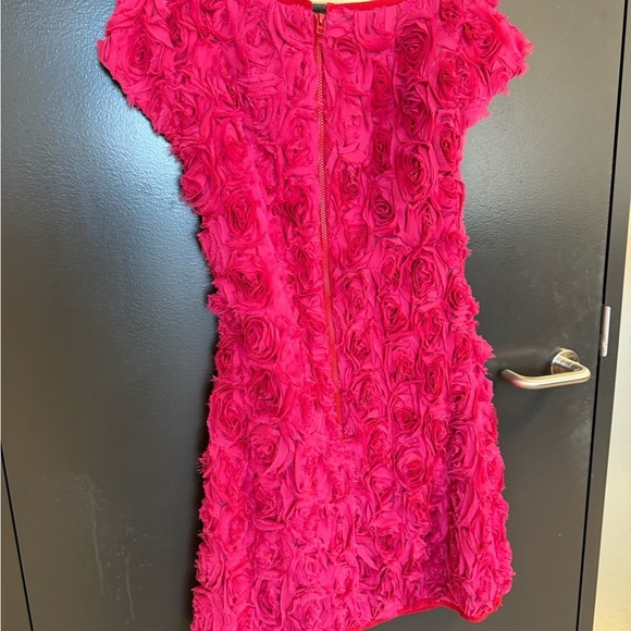 Pink Tartan elevates 3D Rosette Dress - size 6 in very very good cond Vivid! - Picture 10 of 13
